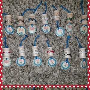 Brand New THREADS brand Stretch Rings